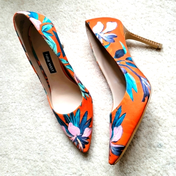 Nine West Moyen Women's Pointed Toe Floral Pumps Size 6 M - Picture 1 of 13